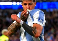 乐竟体育中文-阿根廷球队在国际比赛中屡战屡败