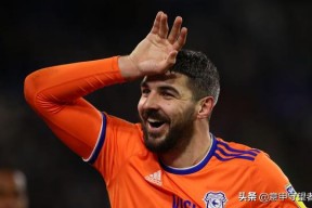 乐竟体育平台-卡迪夫城惨遭零封！球队核心状态低迷(死神vs火影815满人物版)