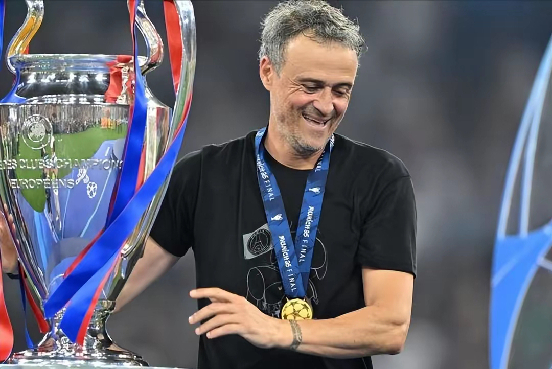 乐竟体育官网-法国队在欧锦赛资格赛上势如破竹，赢得连胜  第2张