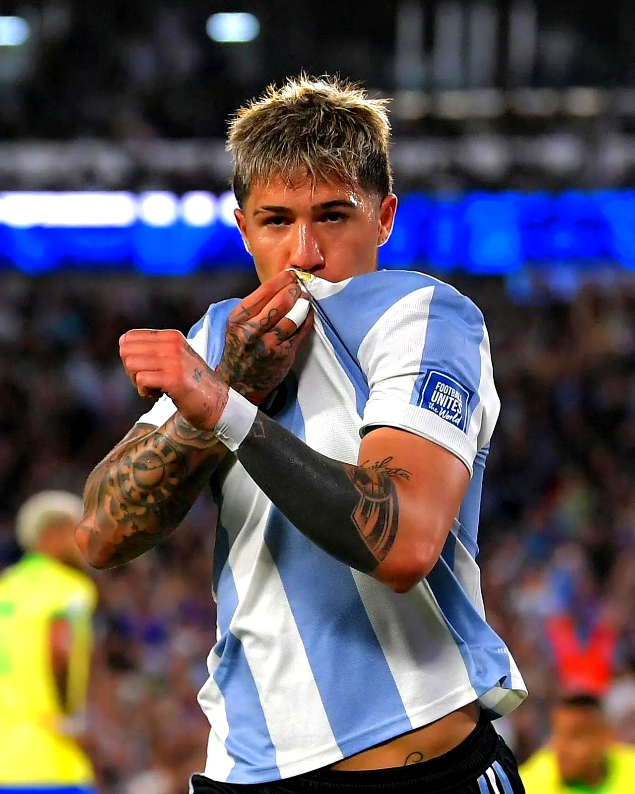 乐竟体育中文-阿根廷球队在国际比赛中屡战屡败  第1张